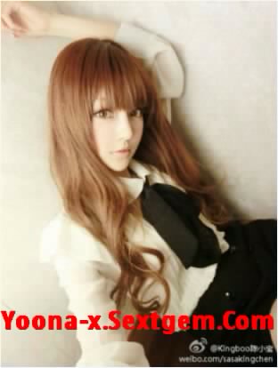 Hot girl Trung Quốc đẹp như búp bê