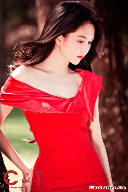 hinh anh sex ngoc trinh , Ngọc Trinh cực “hot” với sắc hoa mùa xuân.