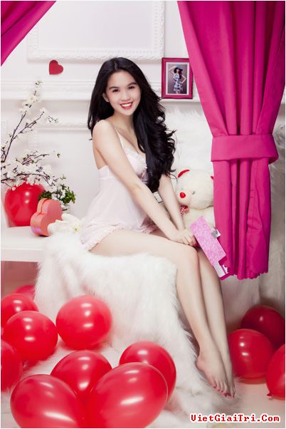 hinh anh sex ngoc trinh , Ngọc Trinh gợi cảm với áo ngủ